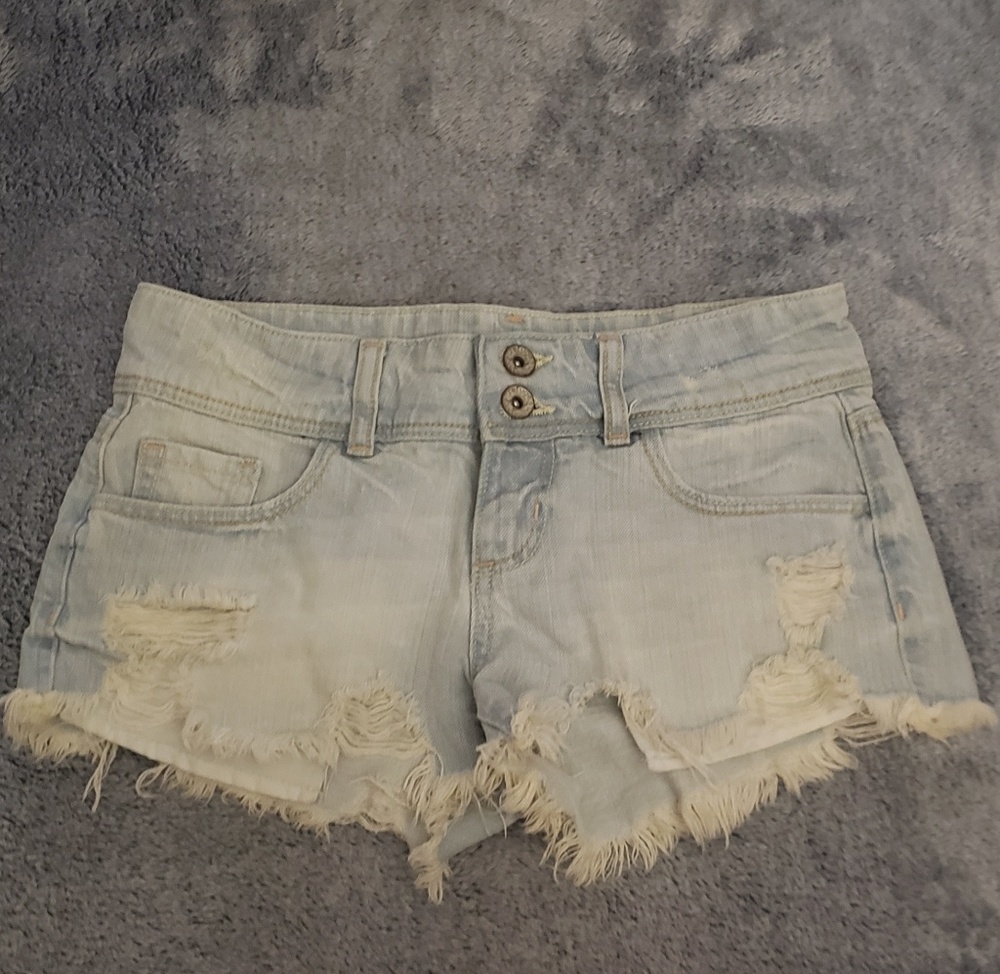 Refuge short